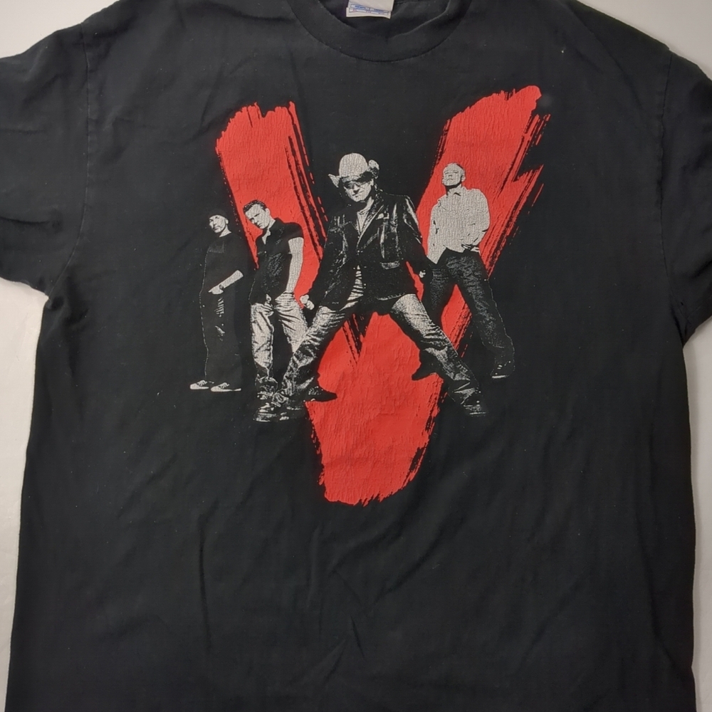 VINTAGE ORIGINAL  U2 VERTIGO 05 CONCERT TOUR T-SHIRT SIZE ADULT XL MADE IN USA